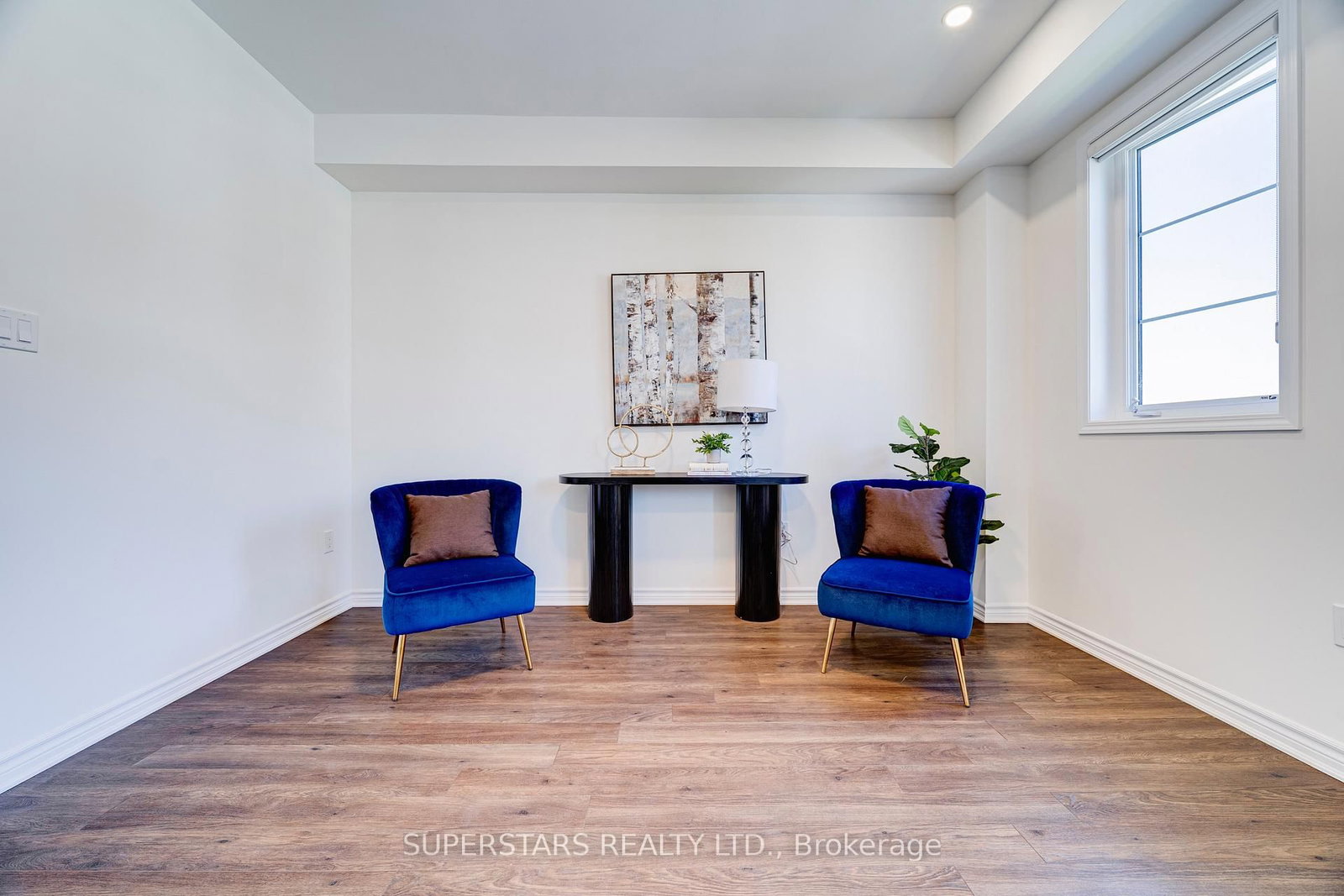 241 Rustle Woods Avenue • Markham, ON photo 6
