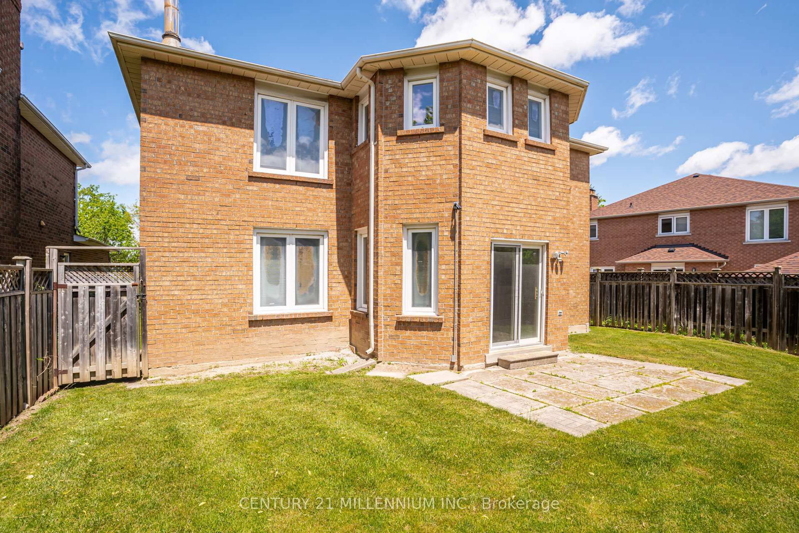 50 Piccadilly Road • Richmond Hill, ON photo 47
