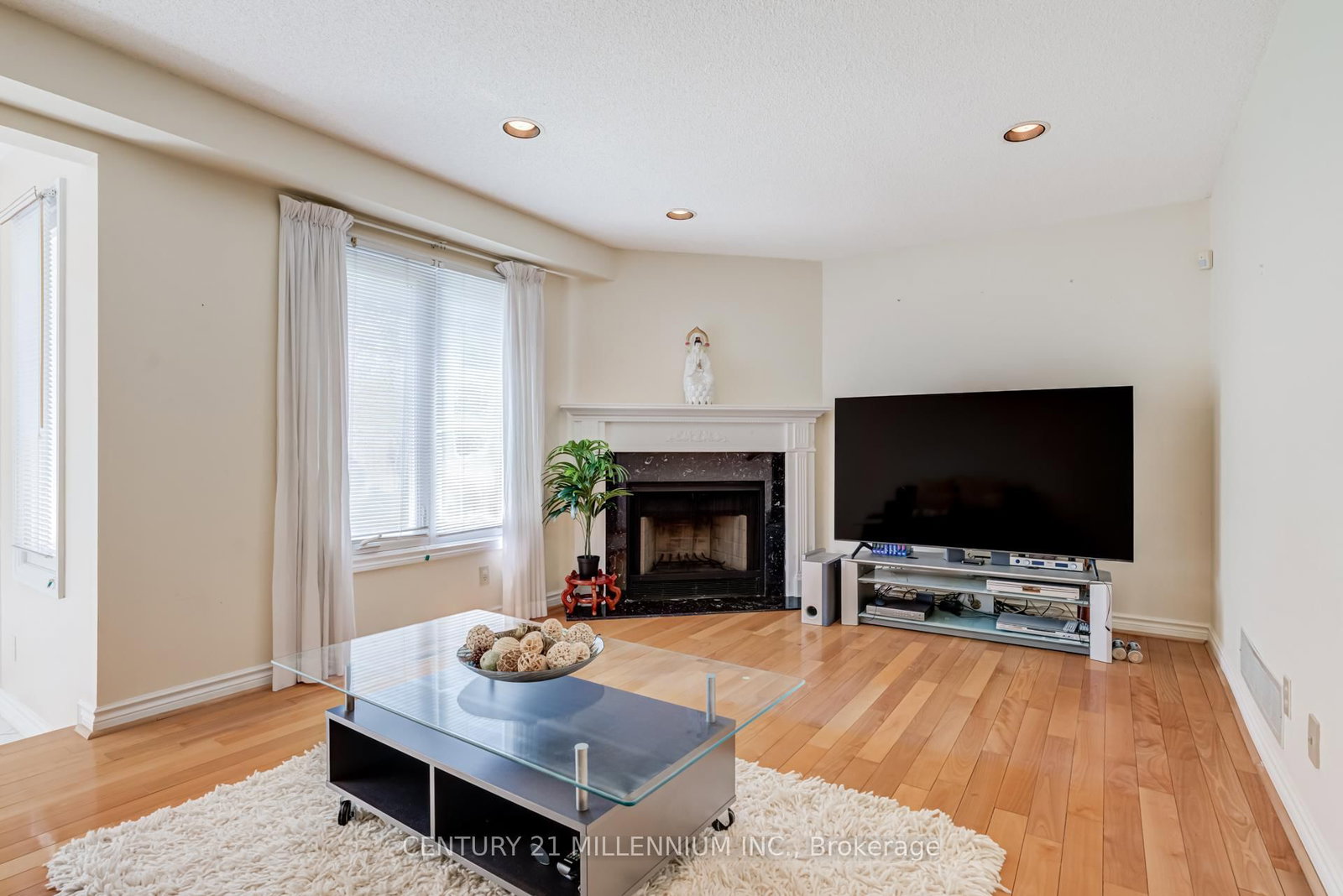 50 Piccadilly Road • Richmond Hill, ON photo 14