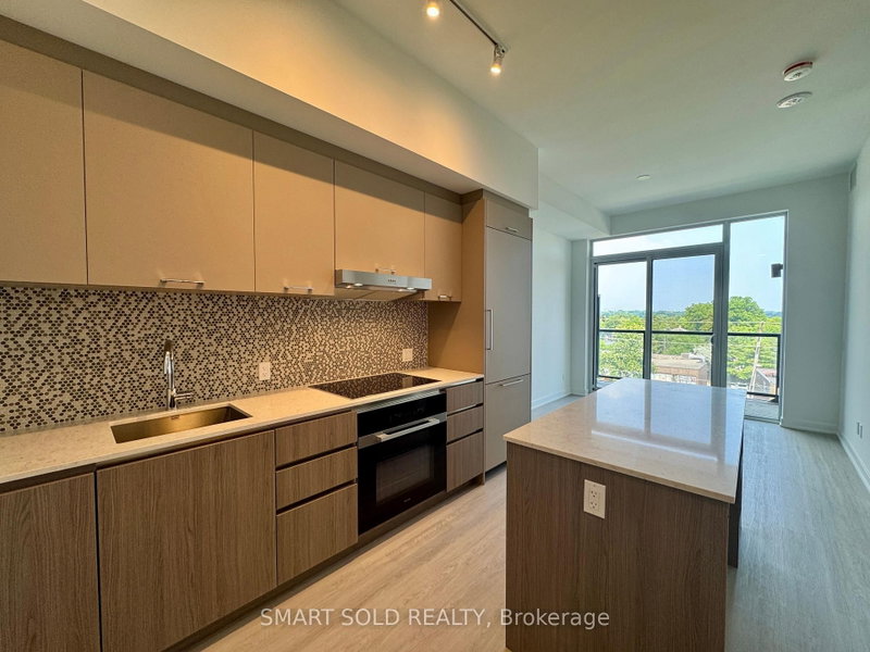 520 - 8188 Yonge Street