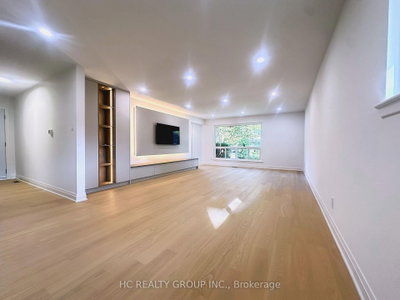 32 Sciberras Road • Markham, ON photo 4