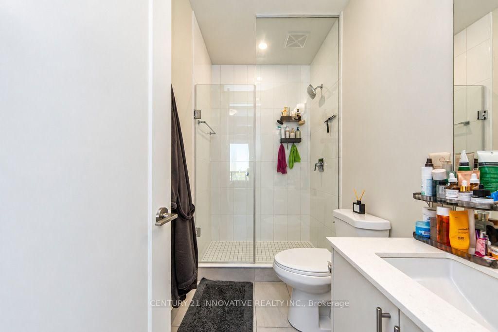 533-8960 Jane St, Vaughan, view 27