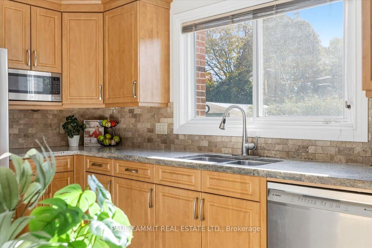 33 Coral Harbour Crescent • Markham, ON photo 15