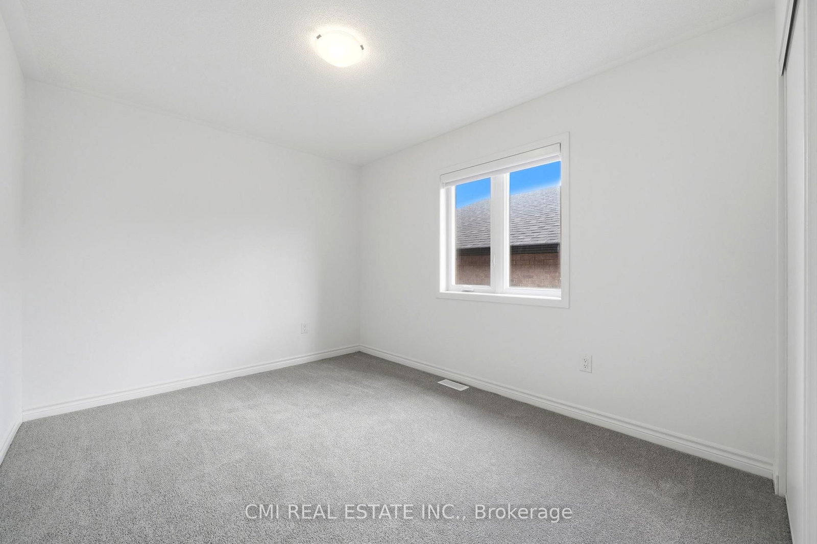 656 Newlove Street • Innisfil, ON photo 31
