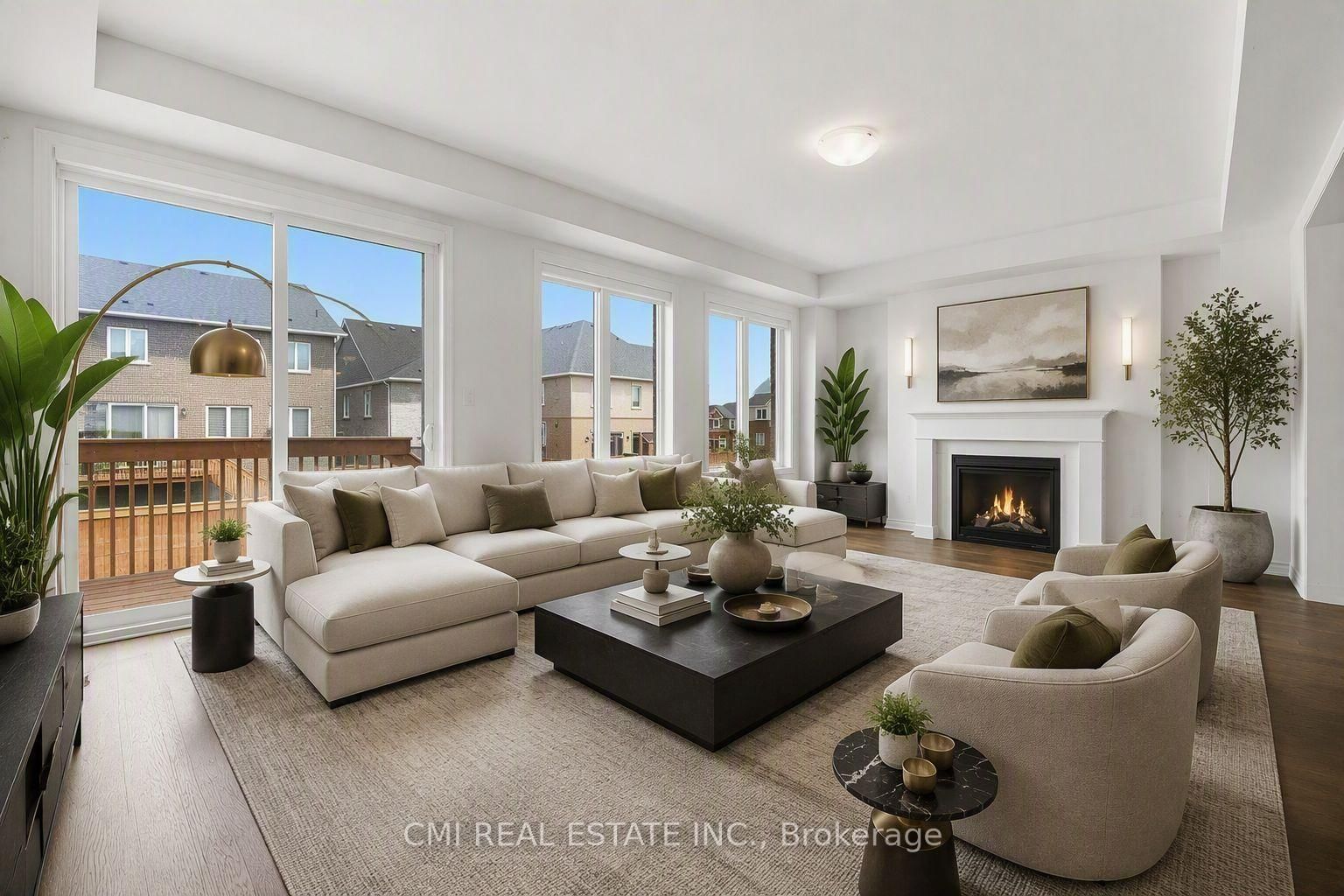 656 Newlove Street photo 9