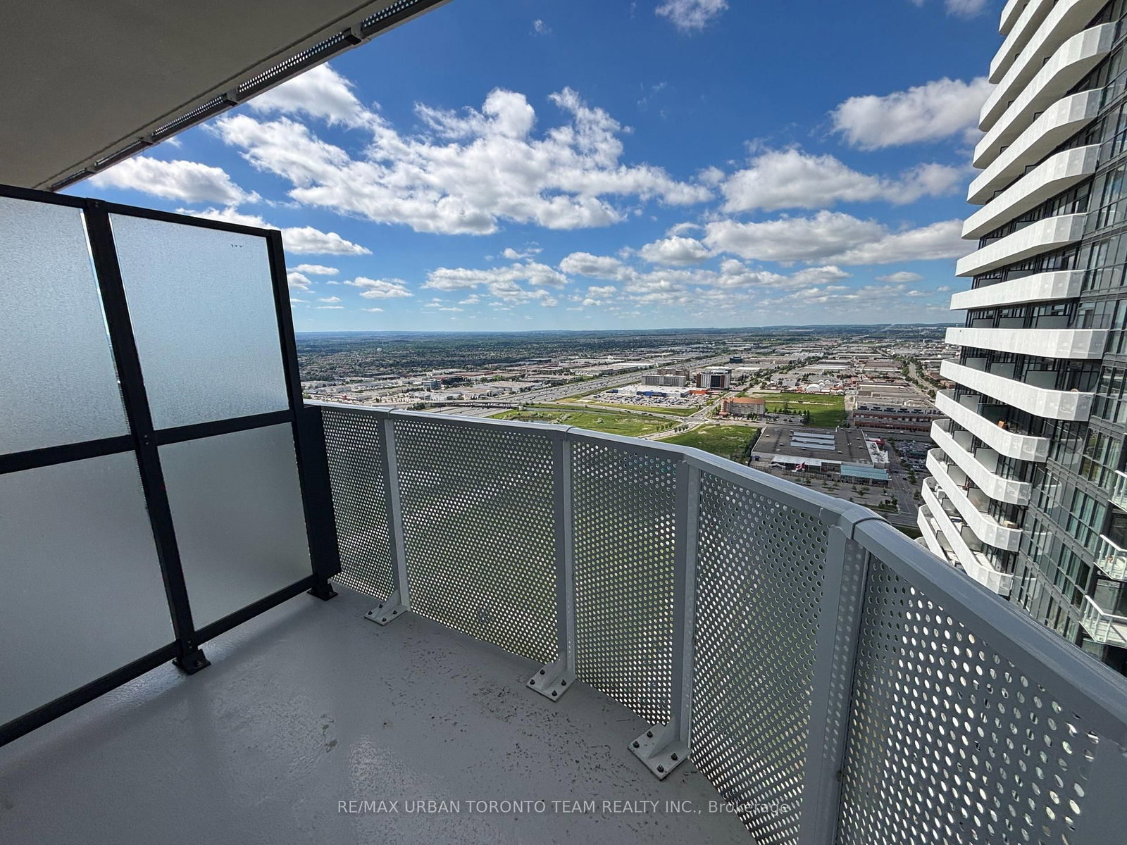 4815-195 Commerce St, Vaughan, view 8