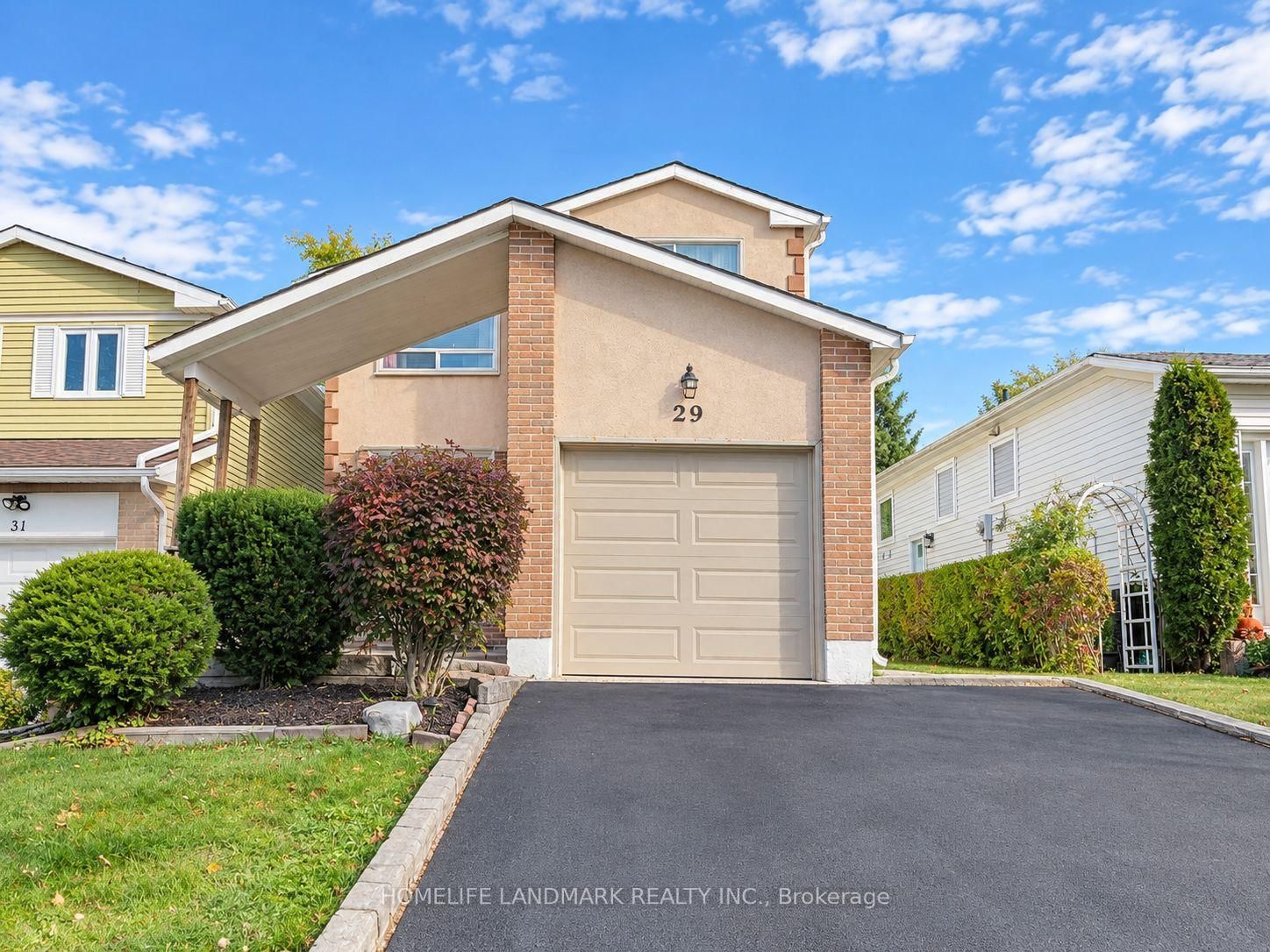 Detached House for lease at 29 Snowshoe Crescent, Markham, Ontario, L3T 4M7 - German Mills - MLS: N14111302