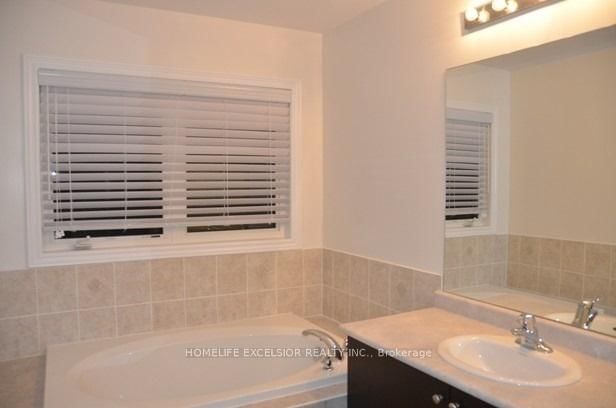 12 Black Locust Dr, Markham, view 6
