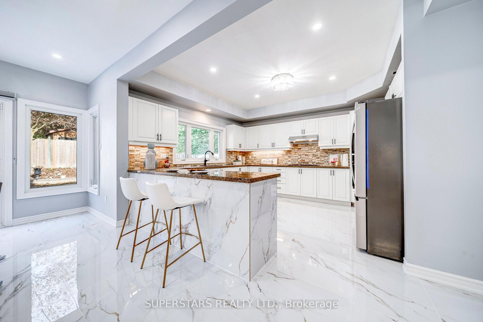 959 Lockwood Circle • Newmarket, ON photo 10