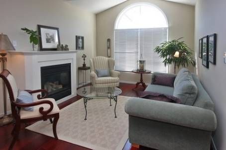 49 Rosena Lane, Uxbridge, L9P1X7 | Image 2