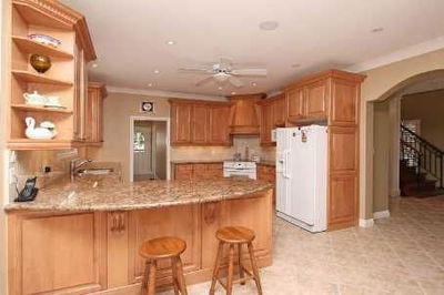 234 Main St, Markham - Unionville image-0-4