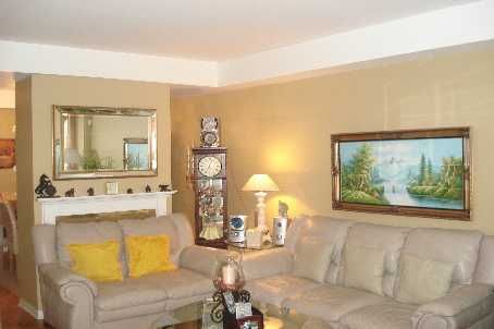 115 Blue Willow Dr, Vaughan, L4L9E9 | Image 3