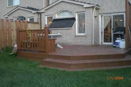 4 Hacienda Dr, Richmond Hill, L4E3X1 | Image 3