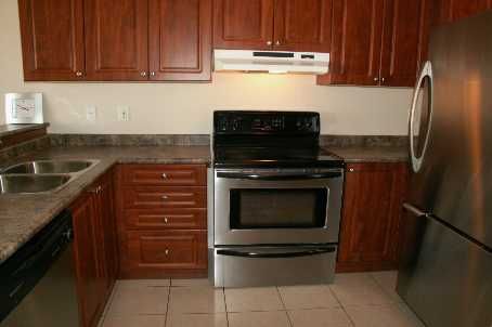 33 Brockdale St, Richmond Hill, L4E4W1 | Image 2