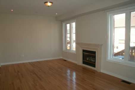 33 Brockdale St, Richmond Hill, L4E4W1 | Image 3