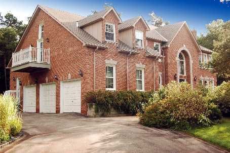 8 Greenvalley Circ, Whitchurch-Stouffville, L3Y4W1 | Image 2