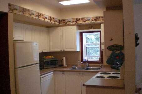 23 - 125 Hall St, Richmond Hill, L4C4N9 | Image 3