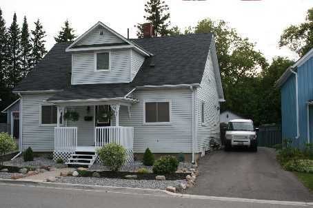 46 George St, Aurora, L4G2S2 | Image 2