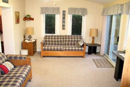 120 Pugsley Ave, Richmond Hill, L4C1Z9 | Image 3