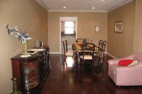 43 Oakhurst Dr, Vaughan, L4J7V3 | Image 2