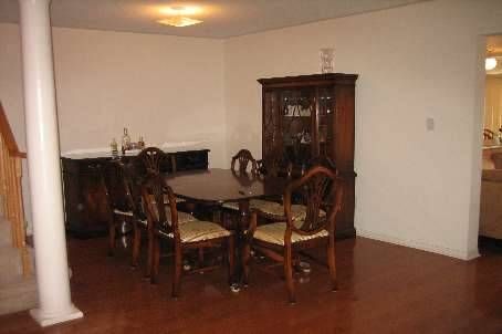 75 Maffey Cres, Richmond Hill, L4S0A8 | Image 3