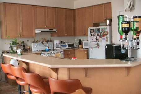 56 Wildberry Cres, Vaughan, L4H2C6 | Image 2