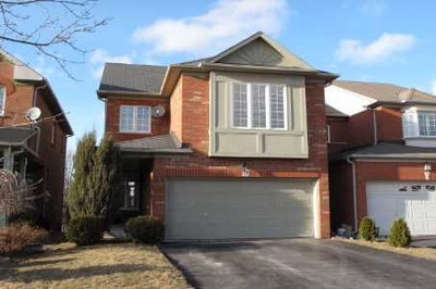 Detached House sold at 82 Ballymore Drive, Aurora, Ontario, L4G7E6 - Bayview Wellington - MLS: N1578066