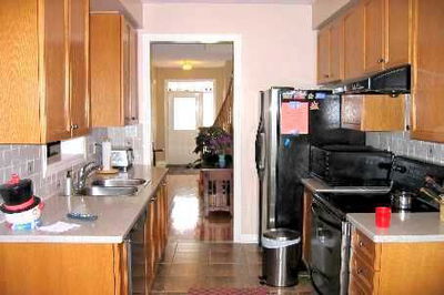 Unit 67 — 8 Townwood Dr, Richmond Hill - Jefferson image-0-3