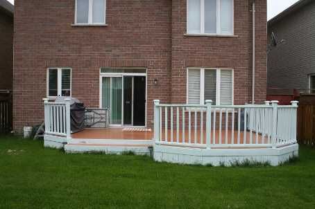 348 Shirley Dr, Richmond Hill, L4S2N4 | Image 2