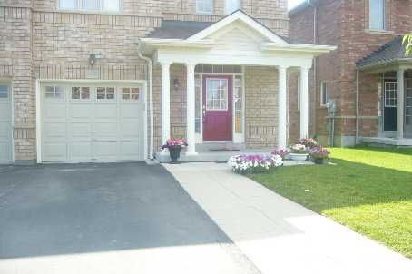 880 Isaac Phillips Way E, Newmarket, L3X2Y8 | Image 3