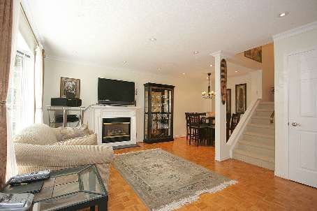 50 Rathfon Cres, Richmond Hill, L4C5B7 | Image 2