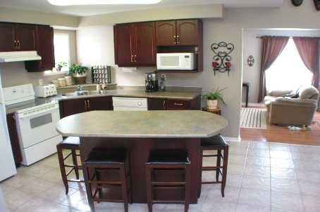 1286 Forest St, Innisfil, L9S1Z7 | Image 3