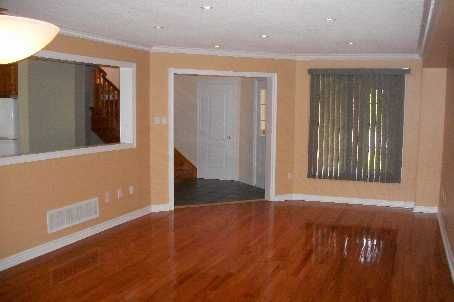 146 Roxbury St, Markham, L3S3T1 | Image 3