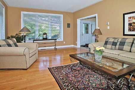 1 Settlement Park Ave, Markham, L6B1B5 | Image 2