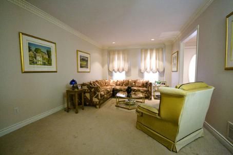 47 Elmsley Dr, Richmond Hill, L4C8N7 | Image 2