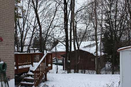 22 Jones Crt, Aurora, L4G2B8 | Image 2