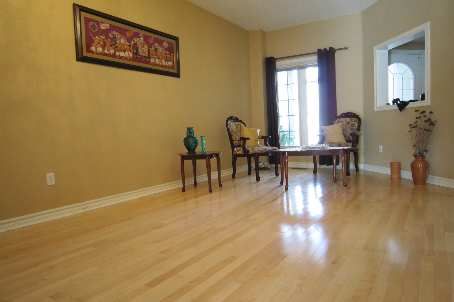 79 Greensboro Dr, Markham, L3R0V5 | Image 3