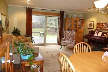 87 Richardson Dr, Aurora, L4G1Z4 | Image 2