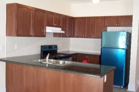 67 Lena Dr, Richmond Hill, L4S2V1 | Image 2