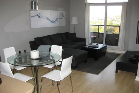 911 - 9225 Jane St, Vaughan, L6A0J7 | Image 2