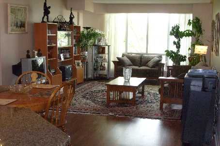 317A - 7398 Yonge St, Vaughan, L4J1V8 | Image 3