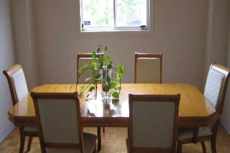 81 Ten Oaks Blvd, Vaughan, L4K5G3 | Image 2