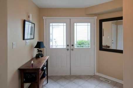 161 Mainprize Cres, East Gwillimbury, L0G1M0 | Image 2