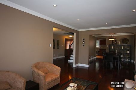 266 London Rd, Newmarket, L3Y6K8 | Image 3