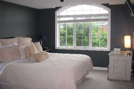 17 Bellagio Cres, Vaughan, L4K5J9 | Image 2