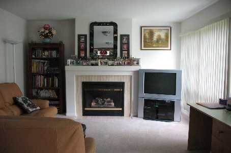 12 Castlemore Ave, Markham, L6C2B3 | Image 3