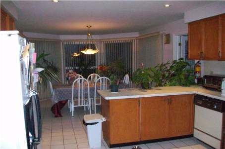 48 Havagal Cres, Markham, L3P7E8 | Image 2