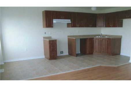 32 Admiral Cres, Essa, L0M1B4 | Image 2