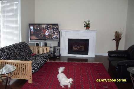 247 Selwyn Rd, Richmond Hill, L4E0R4 | Image 2