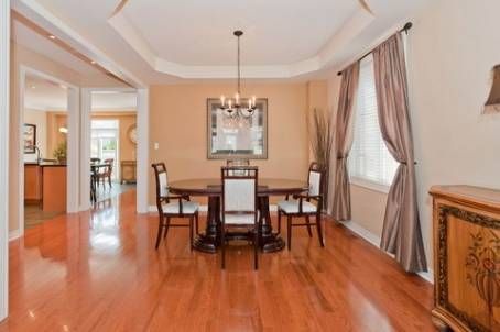 120 Deerwood Cres, Richmond Hill, L4E4M3 | Image 3